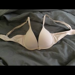 Sz 32A perfectly fit Calvin Klein push-up bra